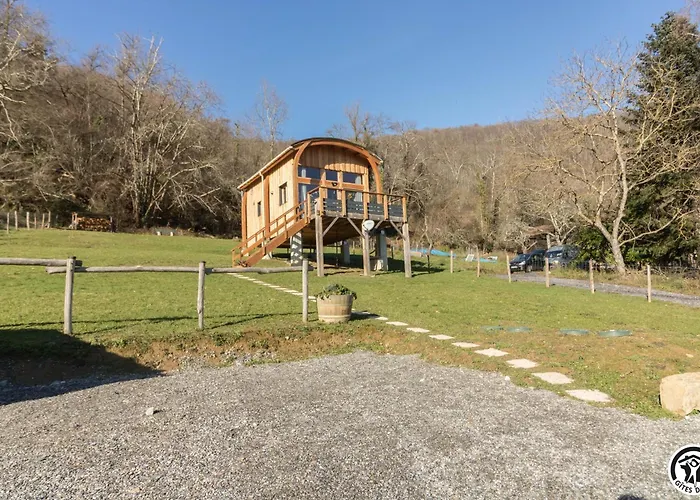 Gite Cabane Insolite Pyrenees