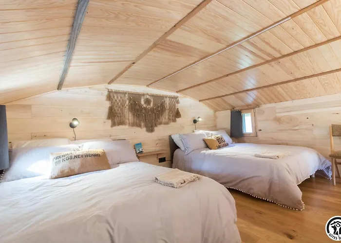 Gite Cabane Insolite Pyrenees