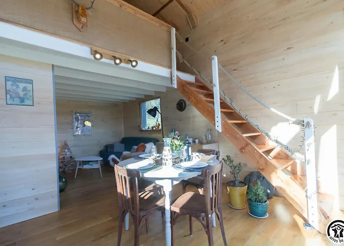 Gite Cabane Insolite Pyrenees